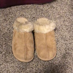 Aeropostale Slippers